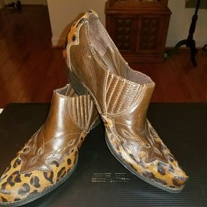 REBA cowgirl western snip toe LIKE NEW